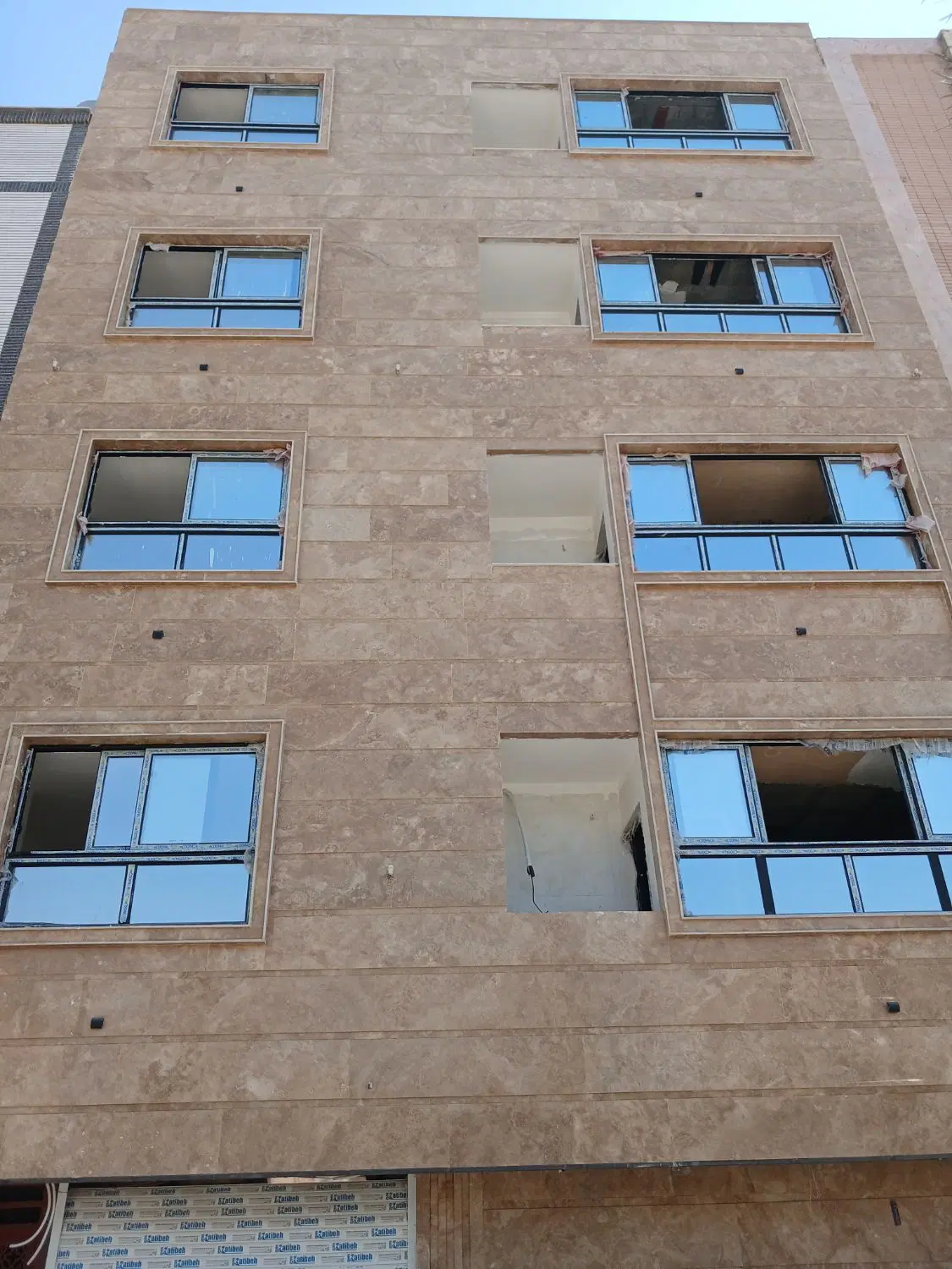 اپارتمان ۸۰متری ۲خوابه صفر فول امکانات