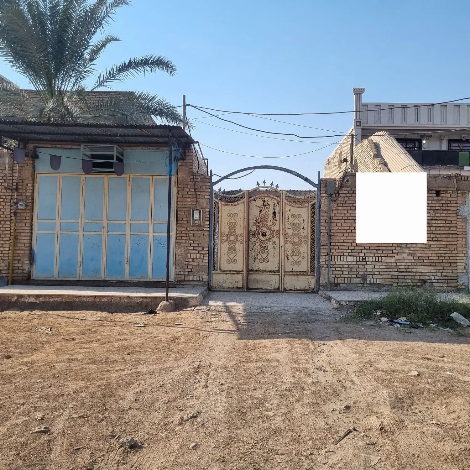 یک باب منزل مسکونی تجاری ۳۰۰ متری