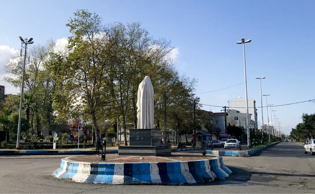 زمین ۵۰۰ پاسدارن انزالی