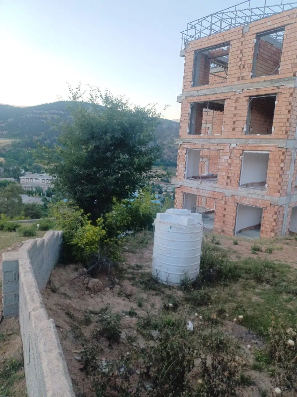 زمین داخل بافت با آب، برق و گاز(روستای میچکار)