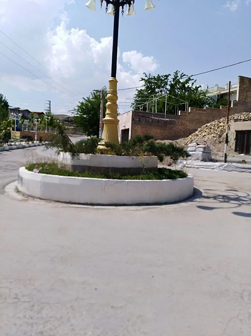 زمین ۱۴۰ متری طاهر آباد