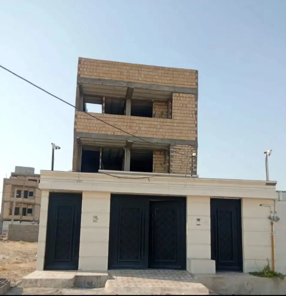 فروش خانه ویلایی ۳ طبقه
