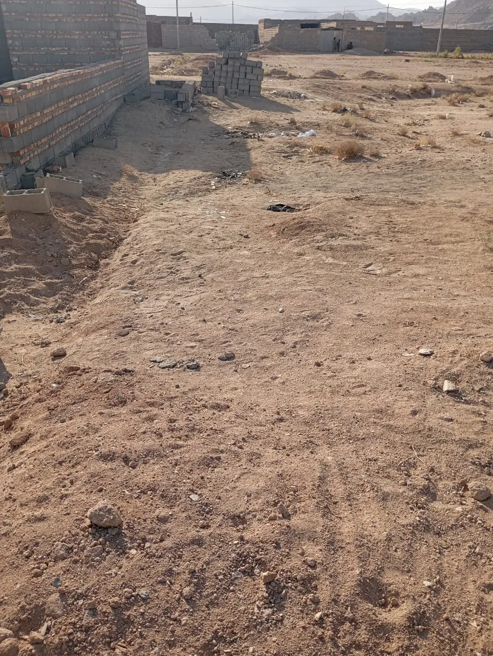 زمین فروشی روبروی منزل آب