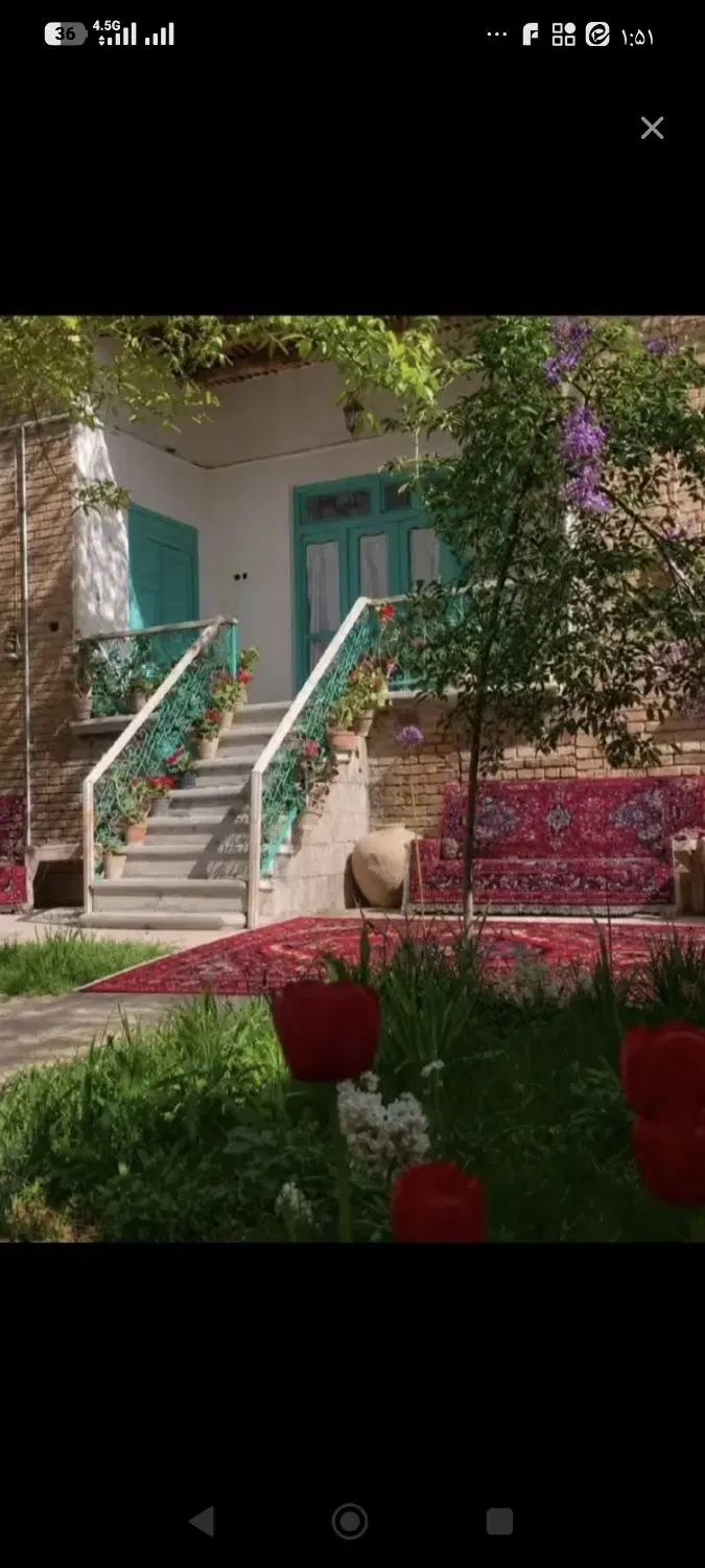 هم خانه خانم