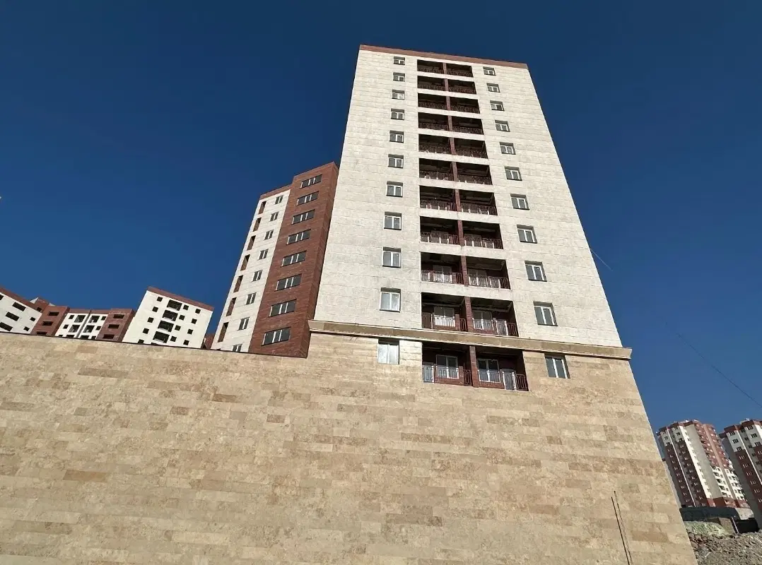 فقط با ۵۰۰ میلیون آپارتمان دولتی بخرید (قسطی)