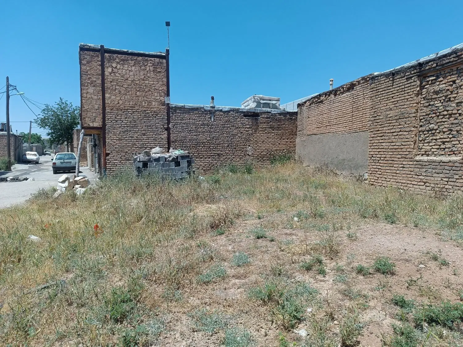 ۱۵۰مترزمین مسکونی