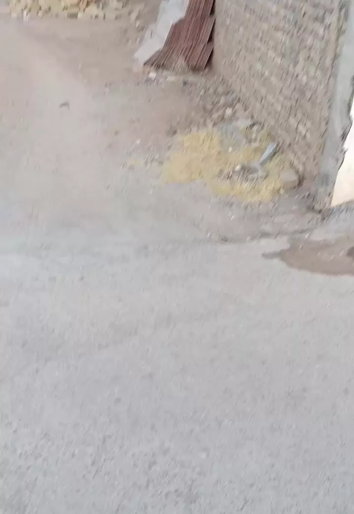 200متر زمین نیمه کار