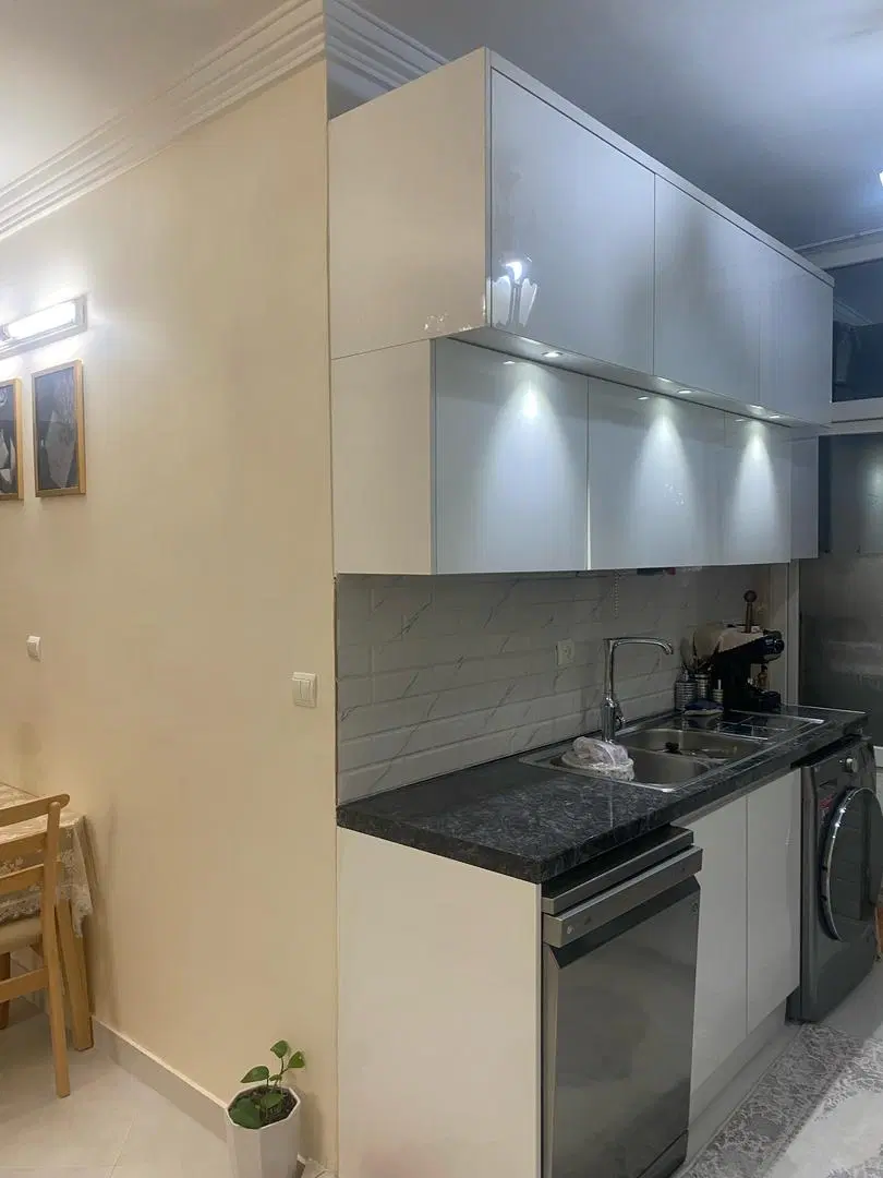 75متری باپارکینگ واسانسور دو خواب