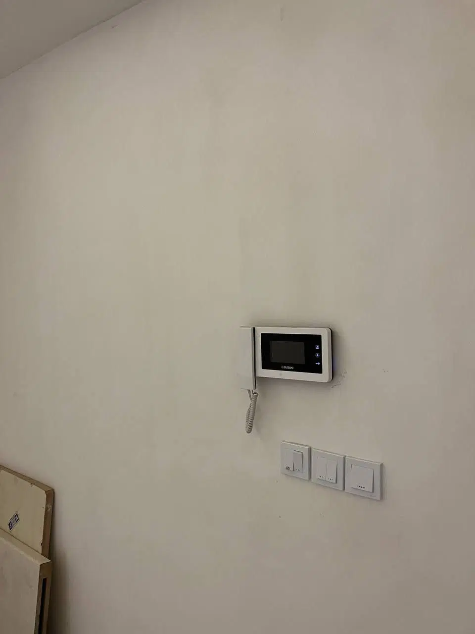 رهن و اجاره دفترکار تجاری ۷۰ متری ابتدای شهابی