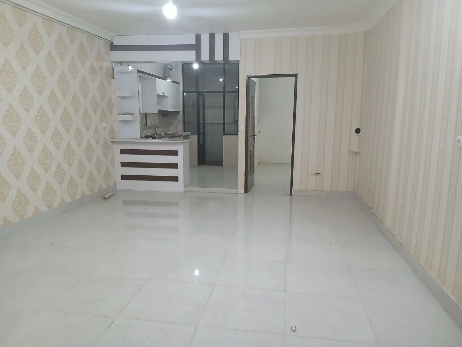 آپارتمان همکف صبا خاکستری سحر اصلانی