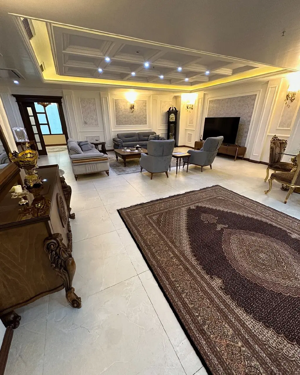 ۱۶۸ متر  سپهر  ۲ پارکینگ باکس سندی