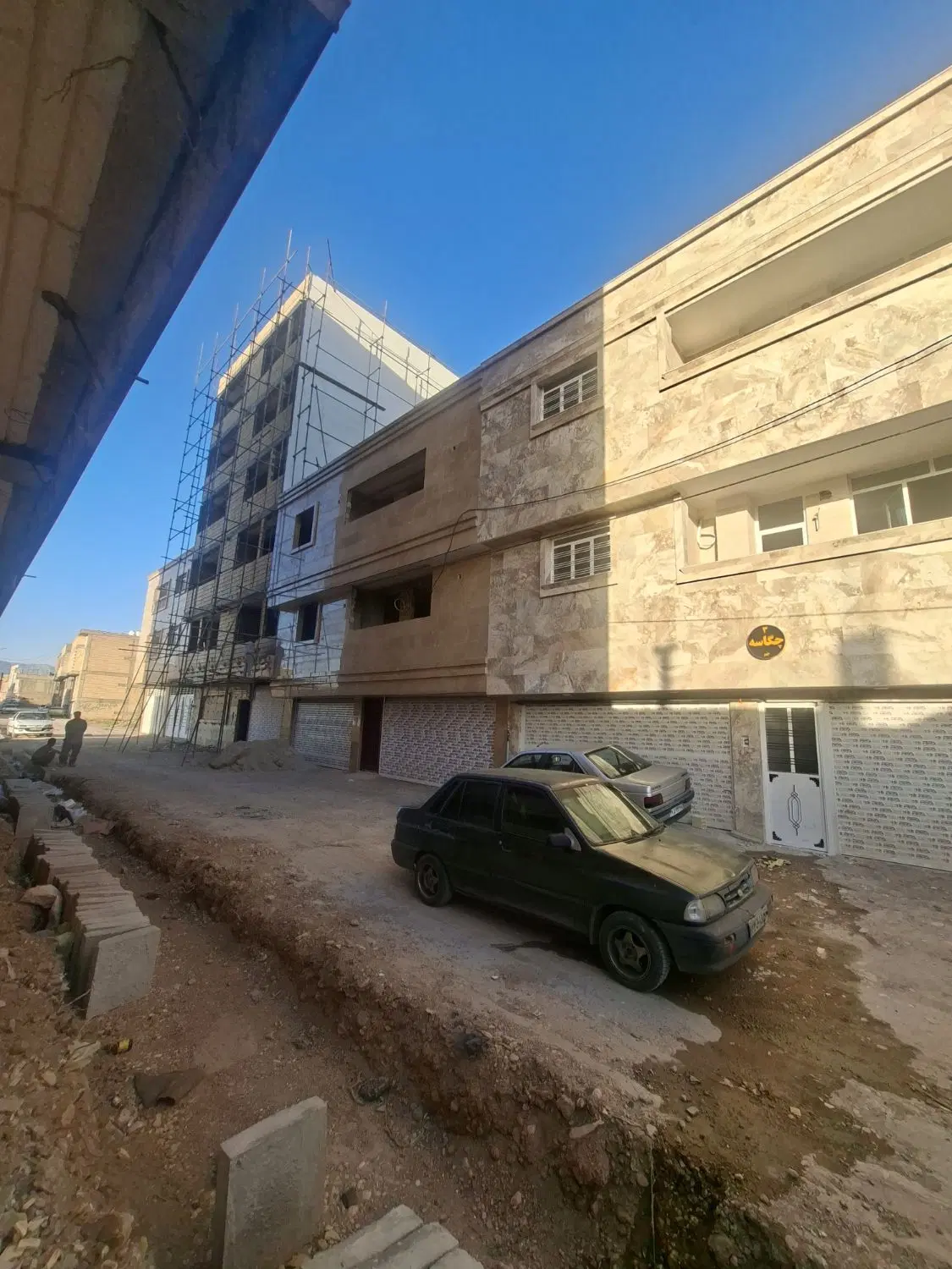 فروش آپارتمان ۲خواب طلائیه شرقی قیمت دلالی