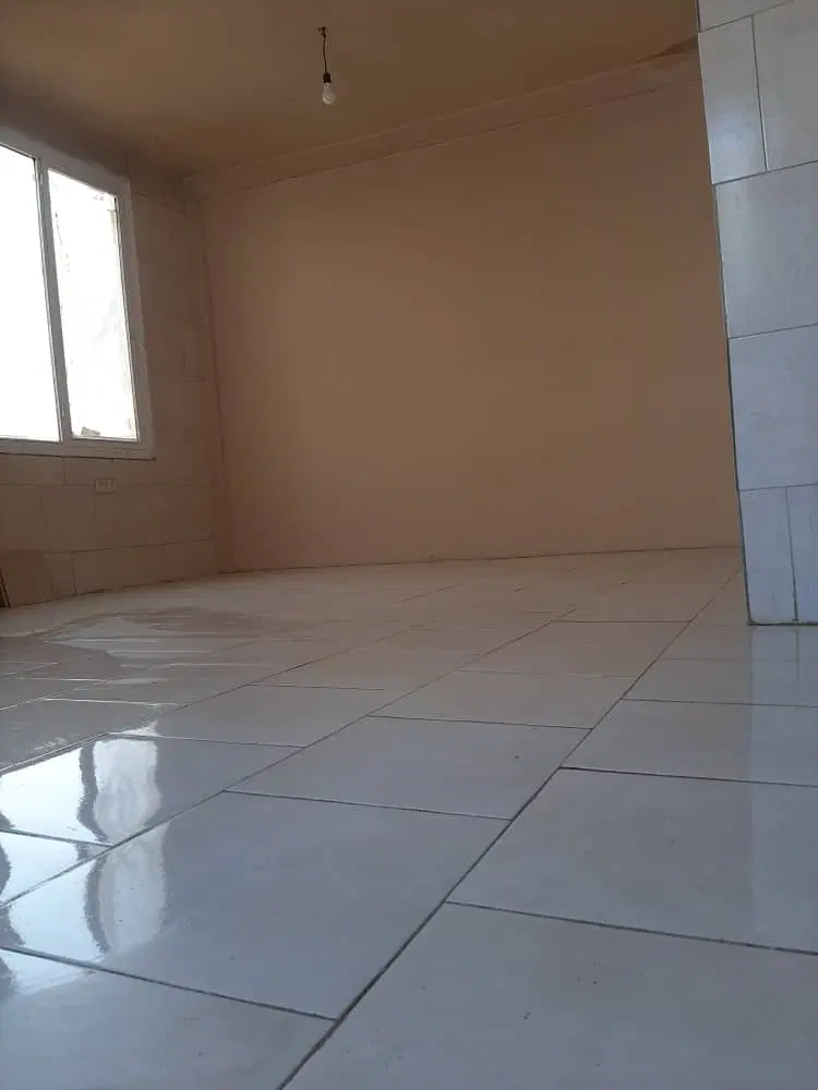 دفتر تجاری ۴۰متر بر ۲۱متری دهقان تابلو خور تخلیه