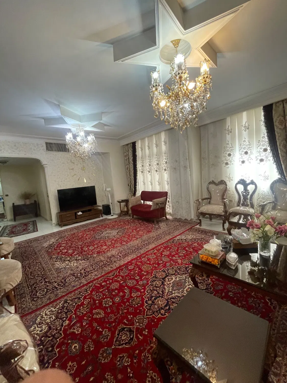۹۳متری دوخوابه با پارکینگ