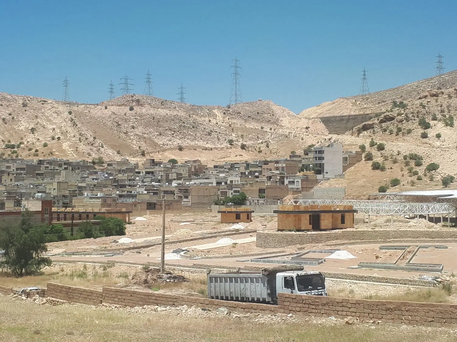 زمین ۲۰۴ متری تجاری مسکونی شهرک سعدی