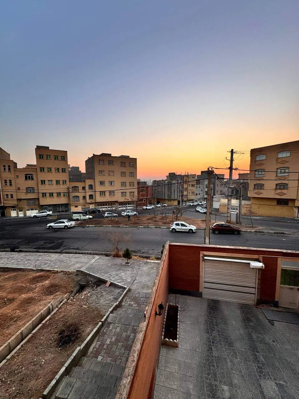 کلنگی قابل سکونت 258 متر 17 شهریور