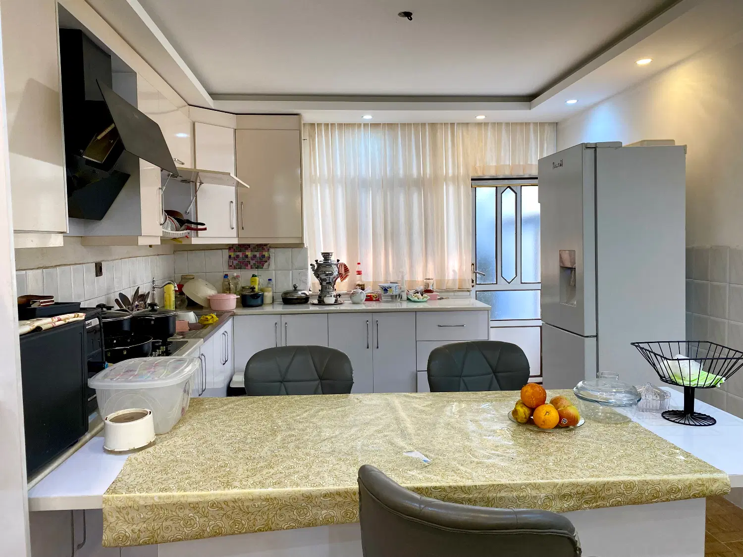 فروش خانه ویلایی شمال(گیلان)، ورودی و حیاط مستقل