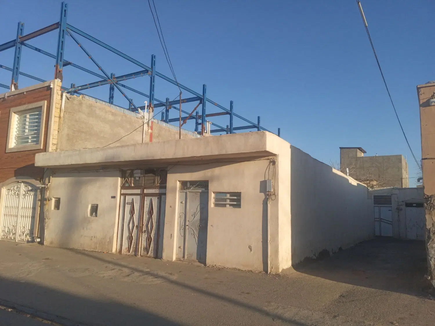 محیاشهر پشت پاساژ رحیم ۲عددخانه۸قصبی
