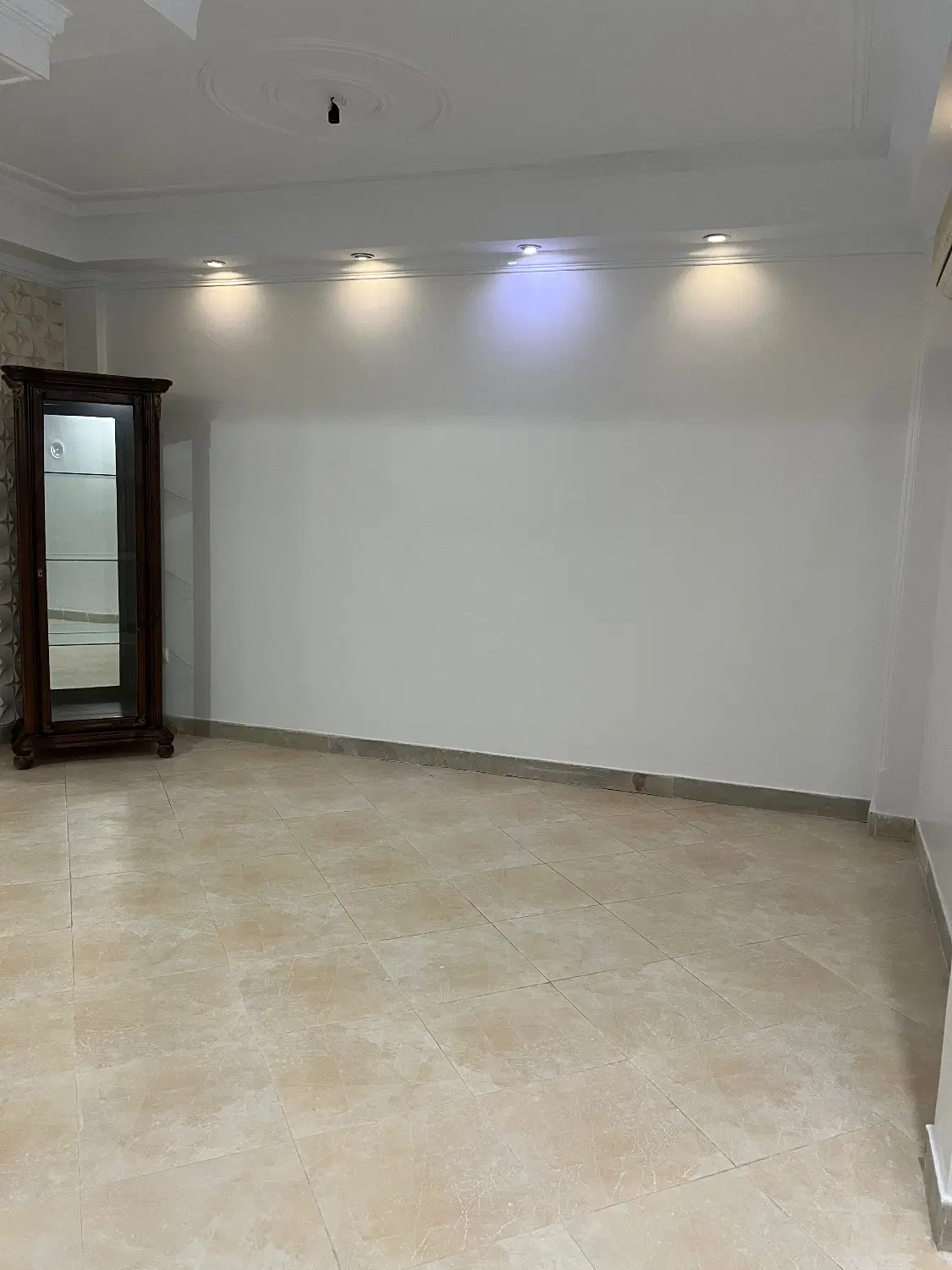 آپارتمان شیک و نقلی حدود ۴۰ متر