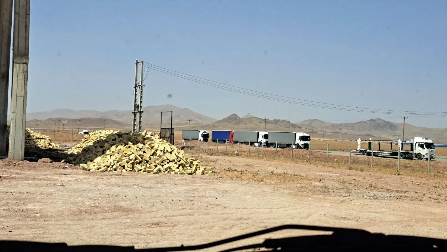 زمین با مجوز