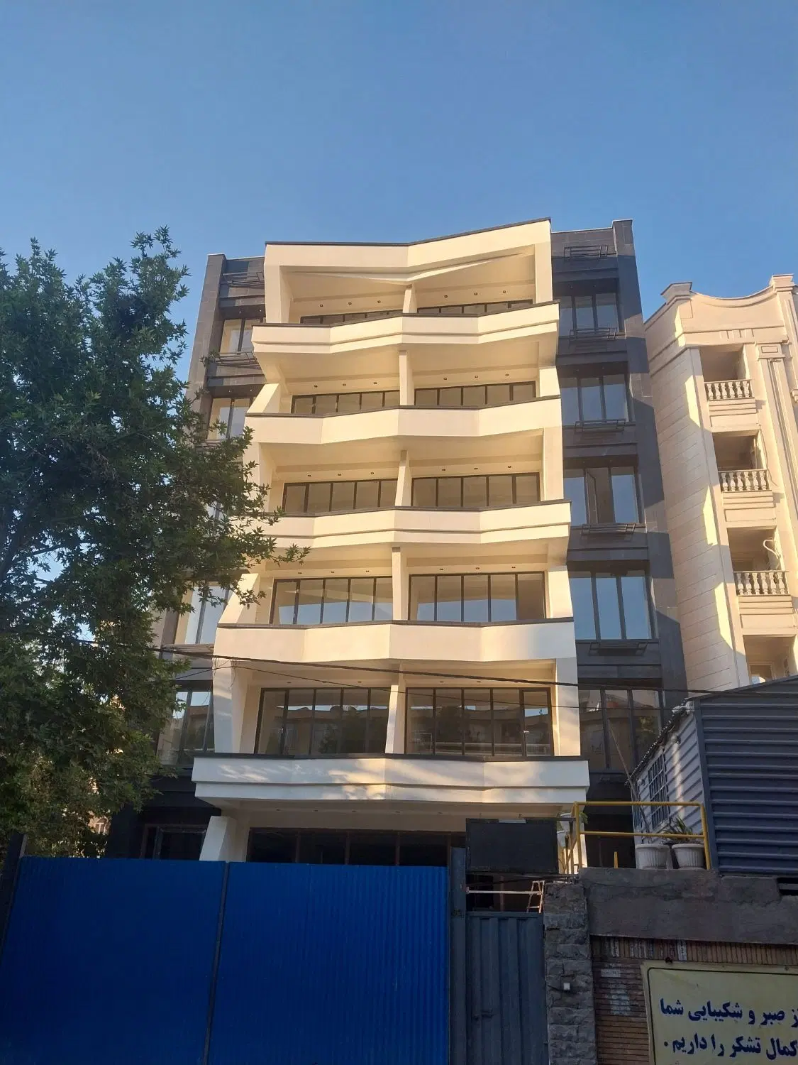 فروش آپارتمان زنبق