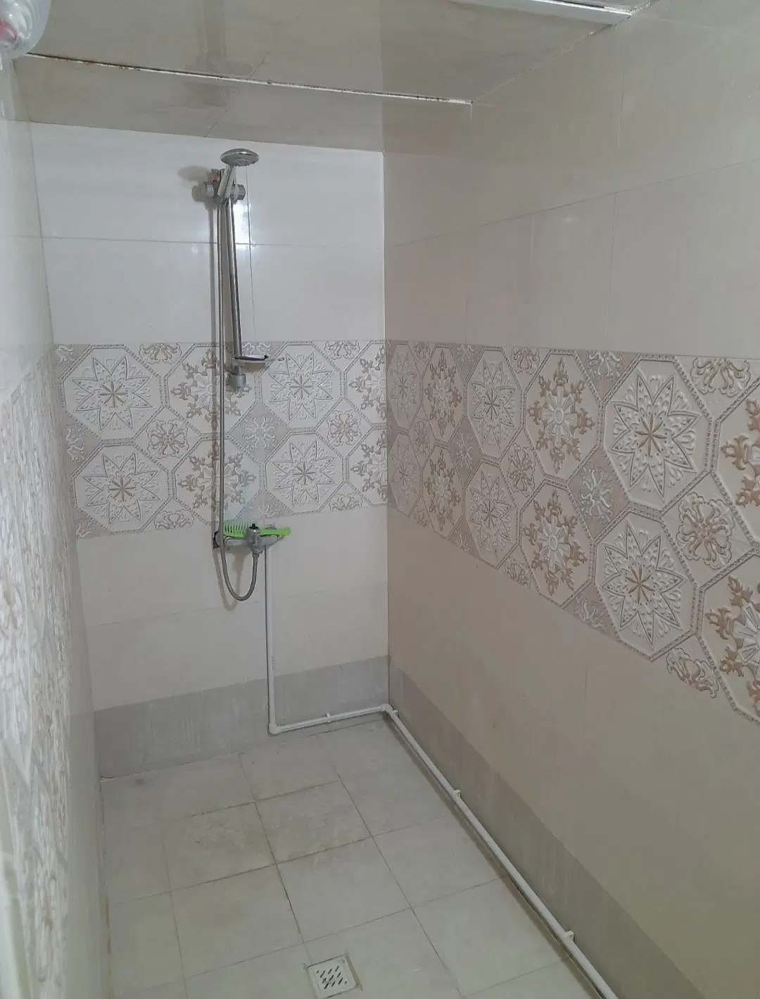 خانه تمیز ویلایی در باغمعروف کوی دهیاری