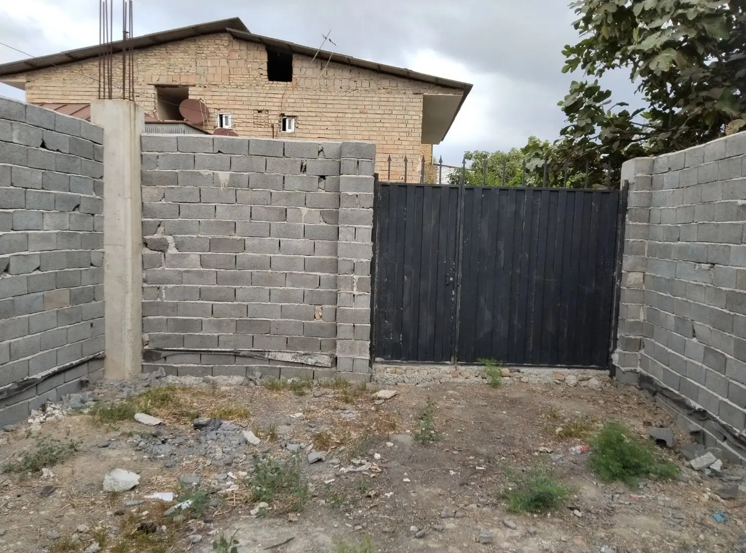 زمین نیمه ساز