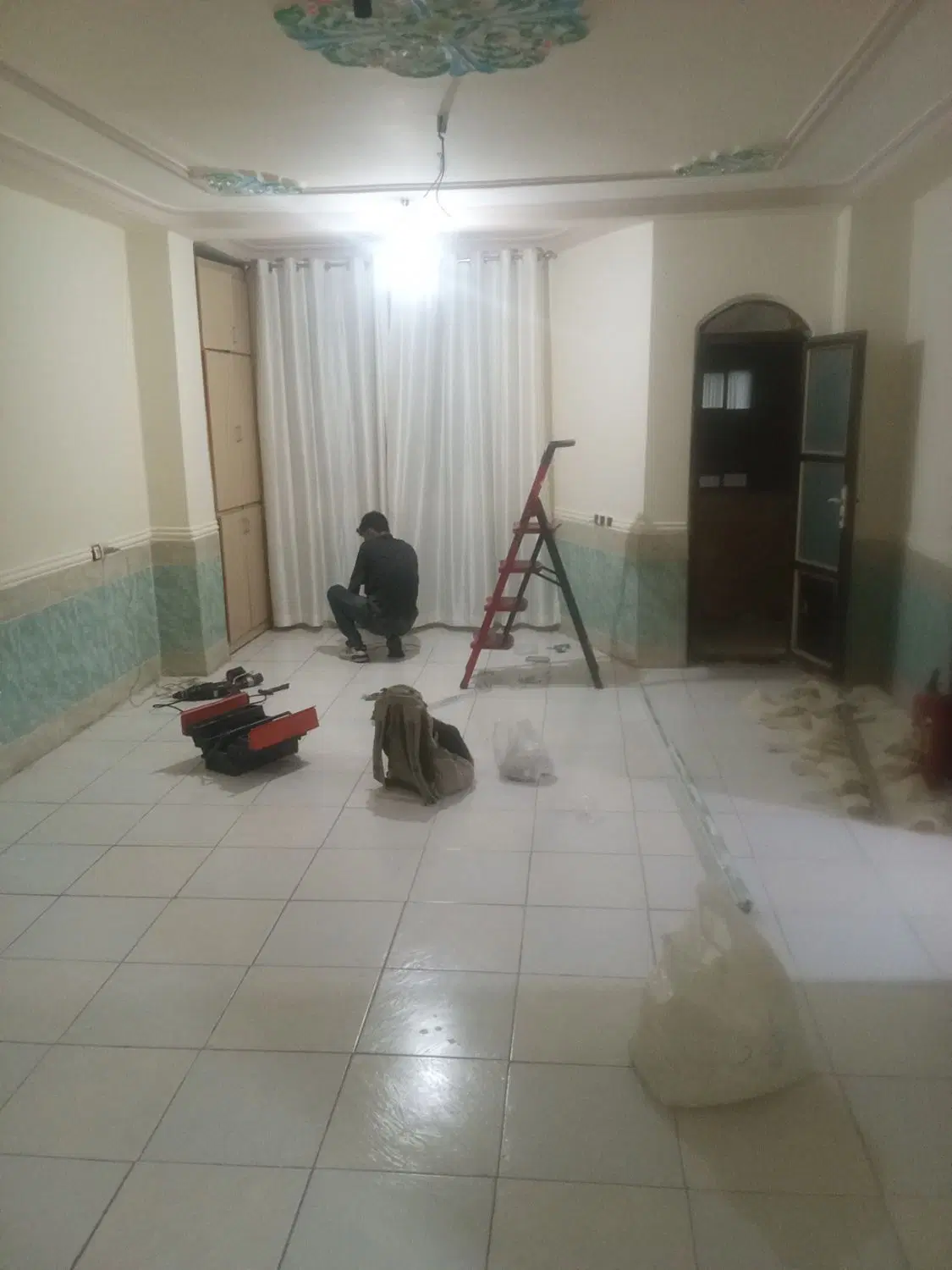اجاره  آپارتمان نیایش خ گلها تک واحدی