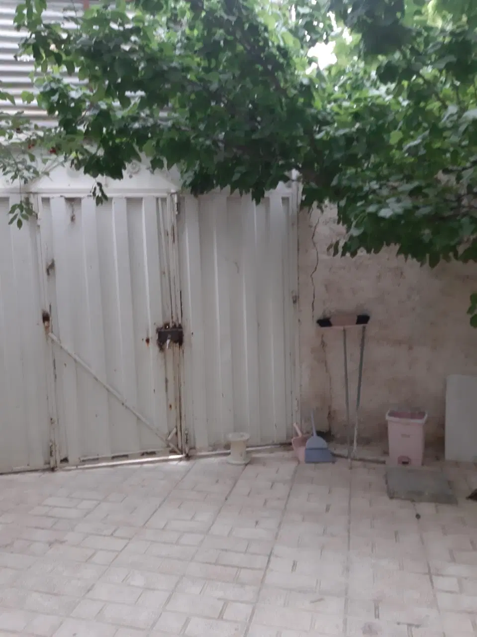 فروش باغچه