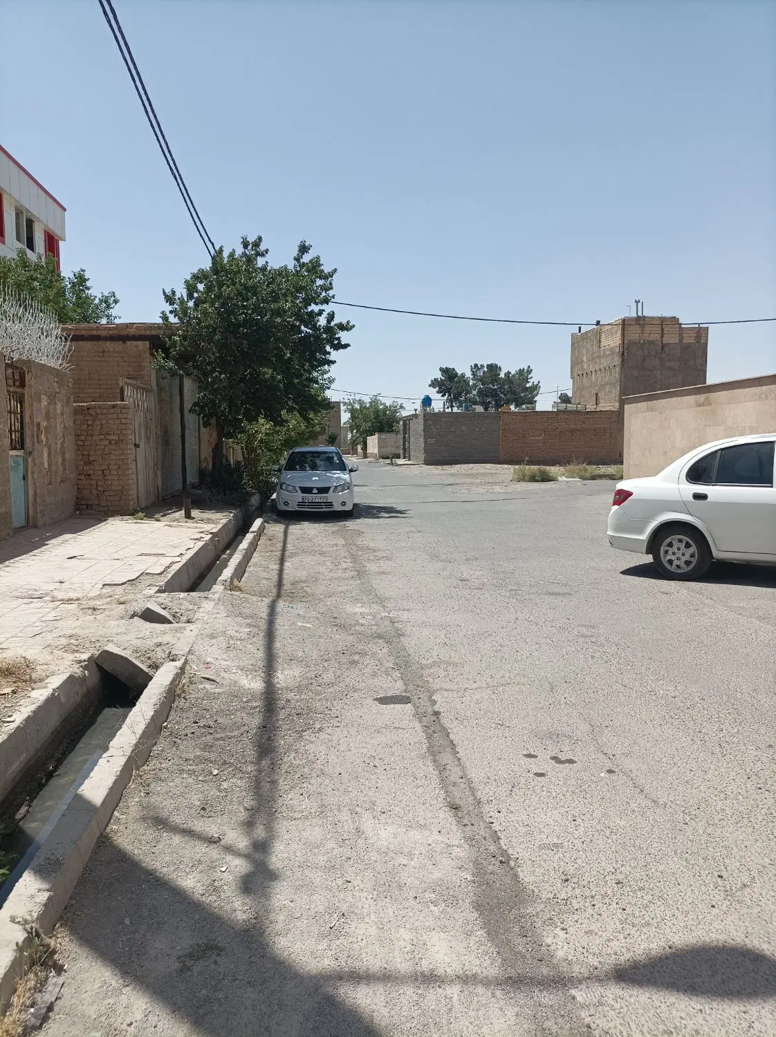 300 متر زمین مسکونی تجاری. ترکاشوند سروستان