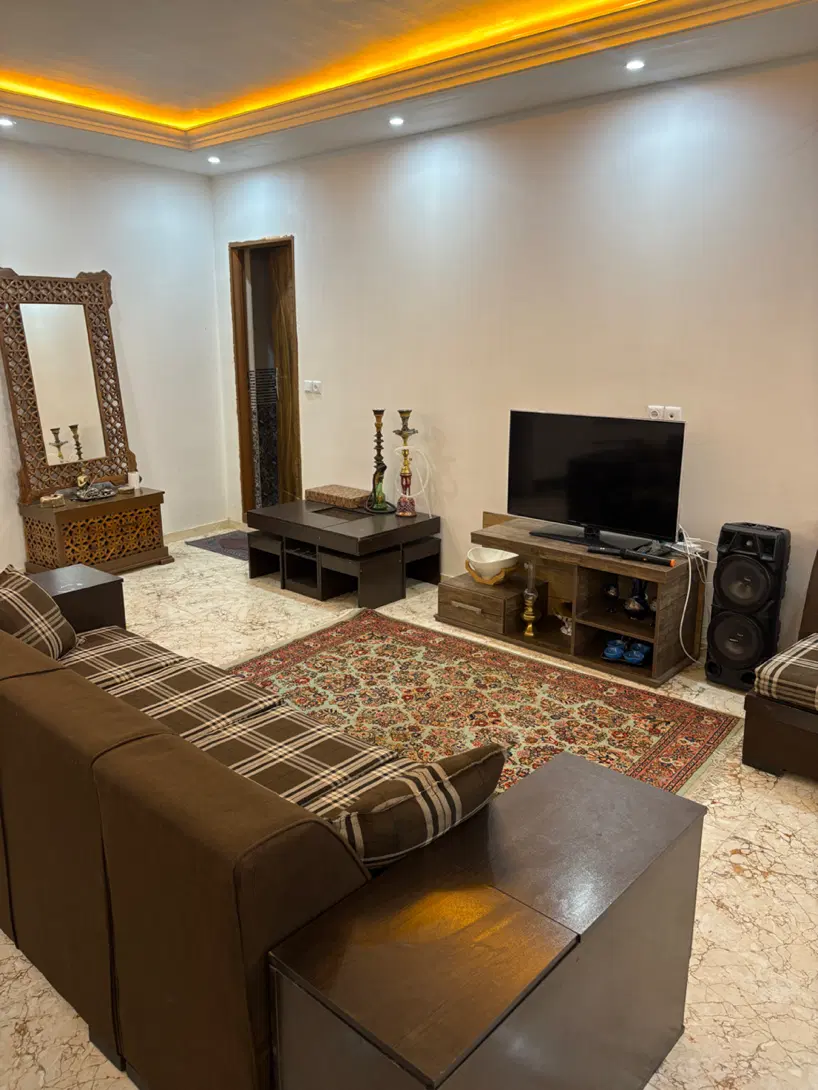 ویلا مبله شهرکی سنددار با آب و برق