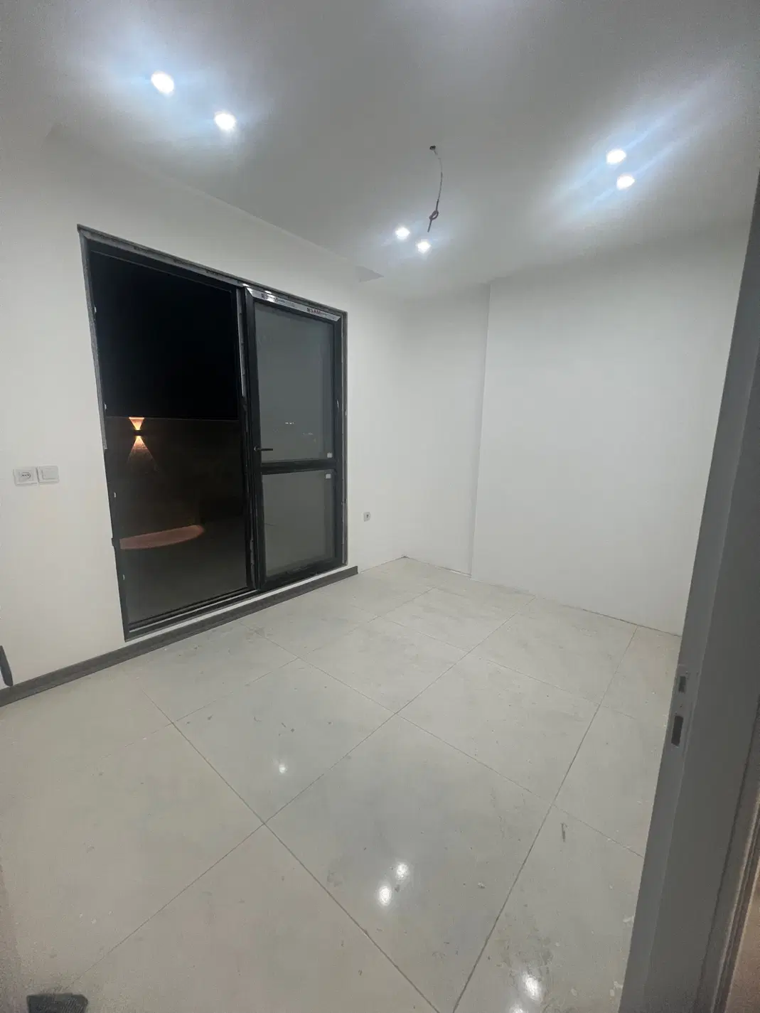 کارگزاری املاک آرتا آپارتمان ۱۱۵ متری