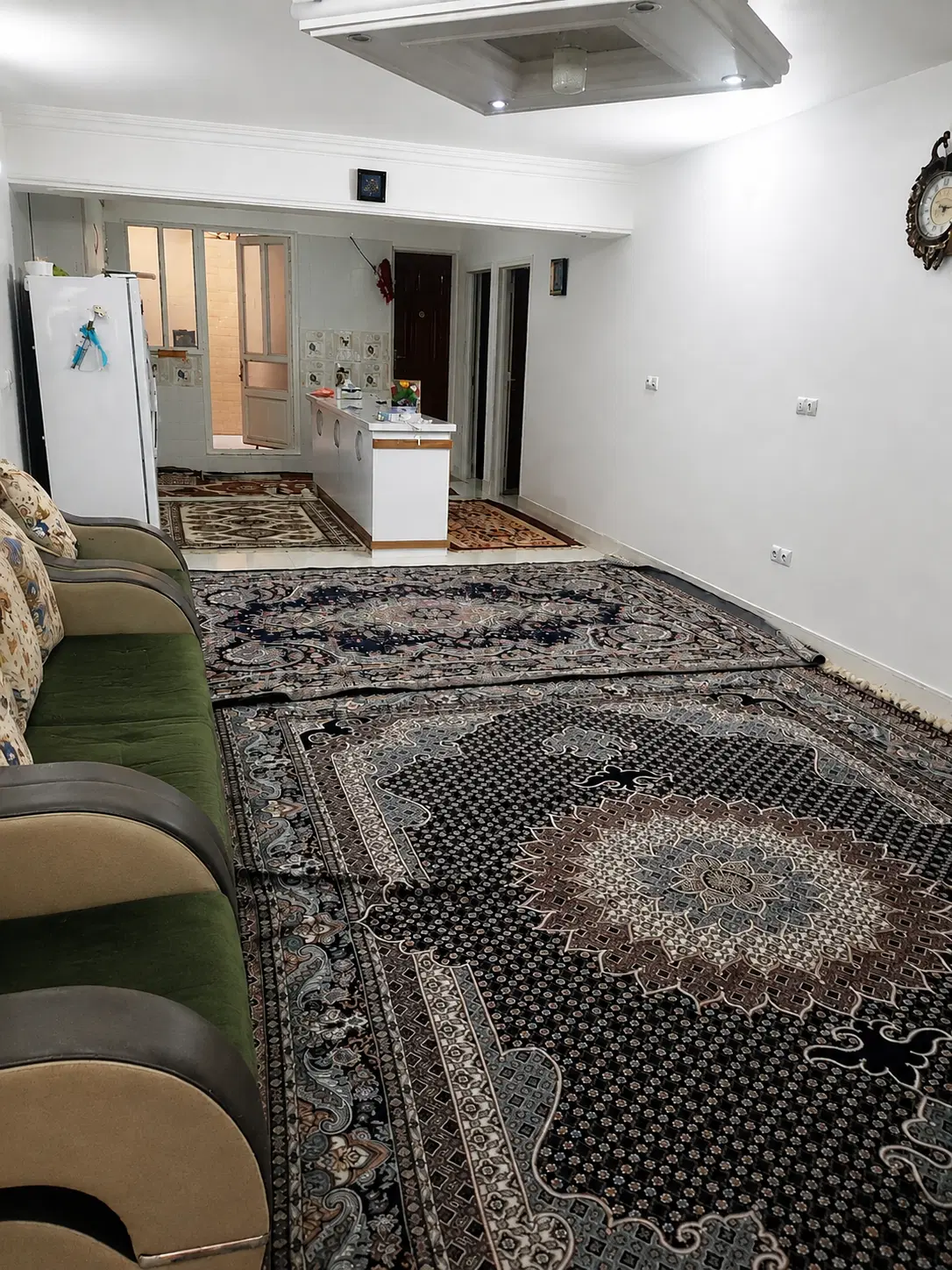 واحدی ۱۳۰ متری دربست دو خواب همکف