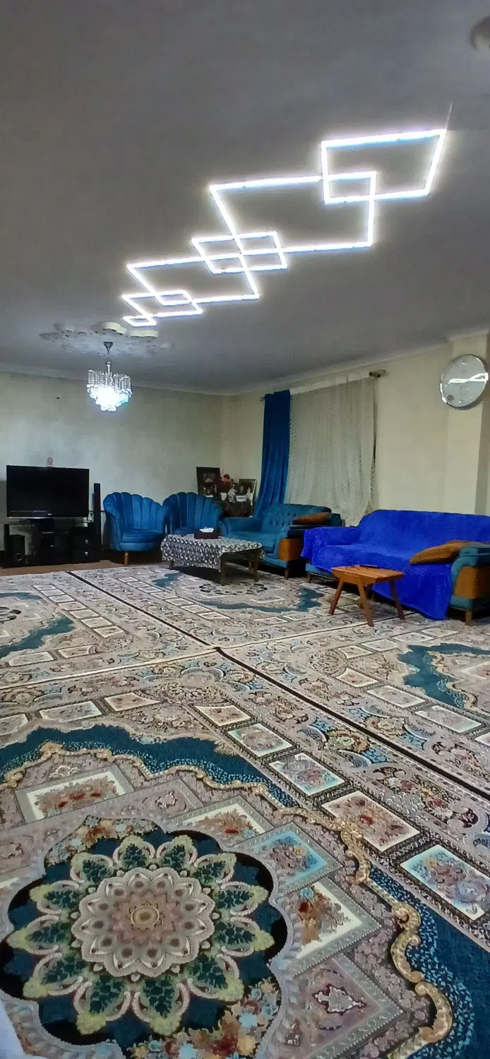 فروش آپارتمان طبقه سوم