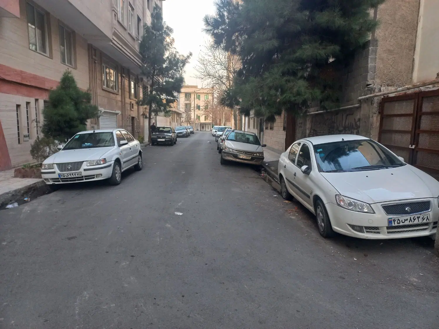 زمین چهار دیواری