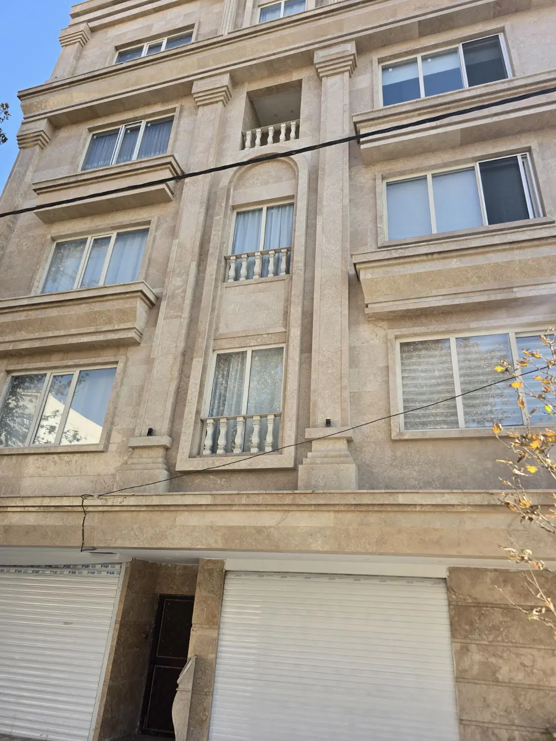 صدوبیست متری _شیک_تمیز_