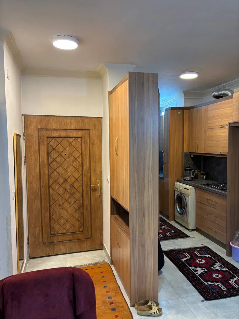 همکف اندیشه با حیاط