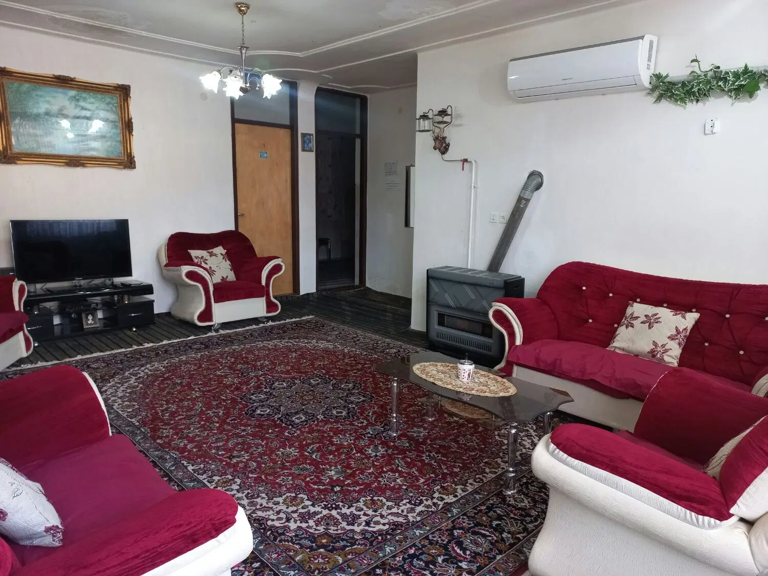 ویلا پارکینگ دار و حیاط دار