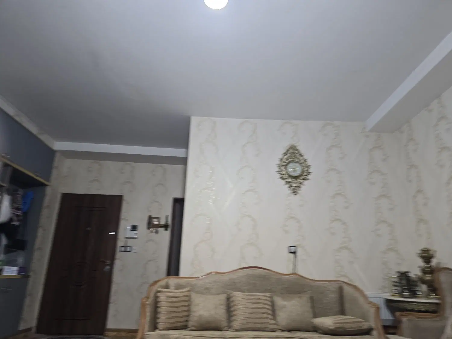 یک وحت ۸۵متری کلن ۱۰وحدت هست