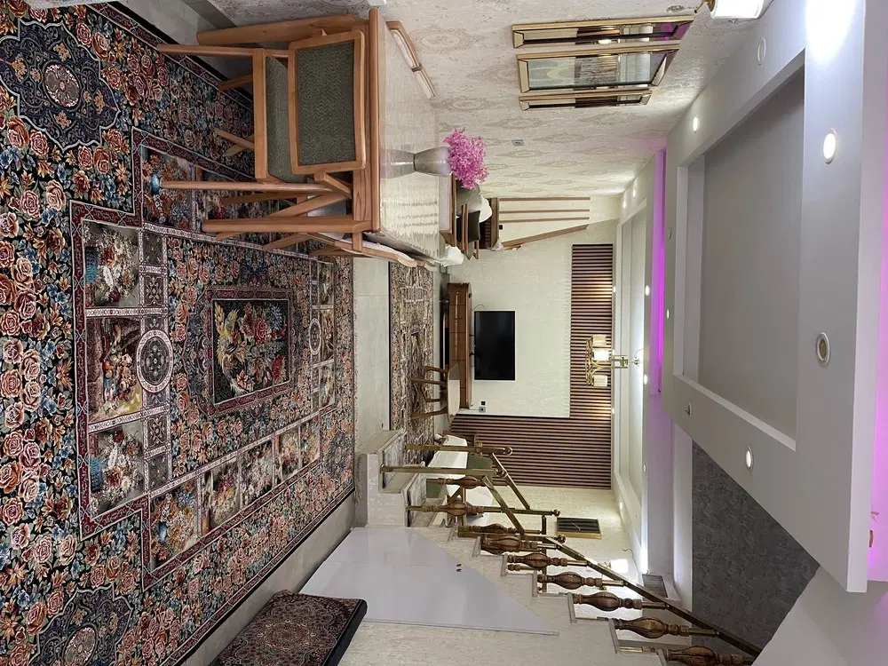 خانه ویلایی با مغازه