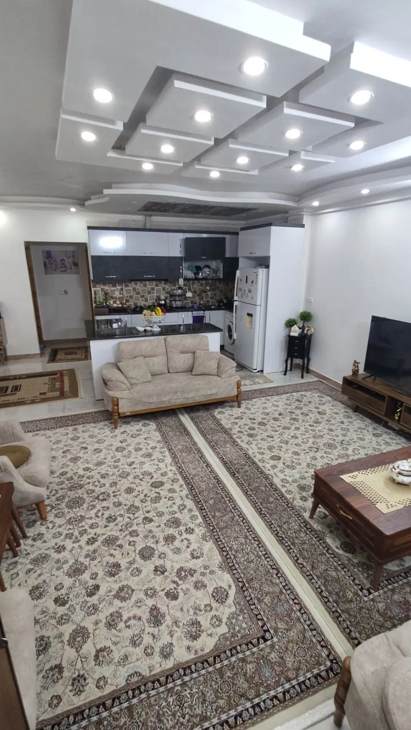 فروش طبقه اول ماشین رو
