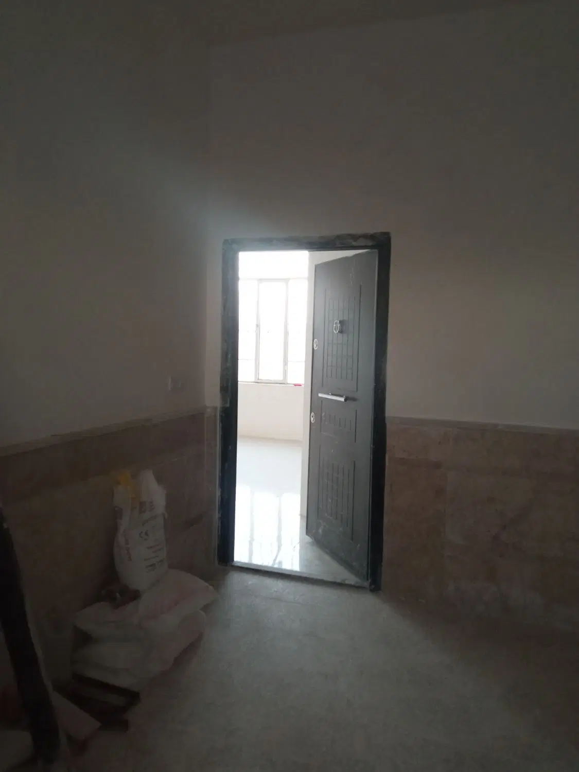 ویلایی سند ملکی ۲۱۰ متری بینالود