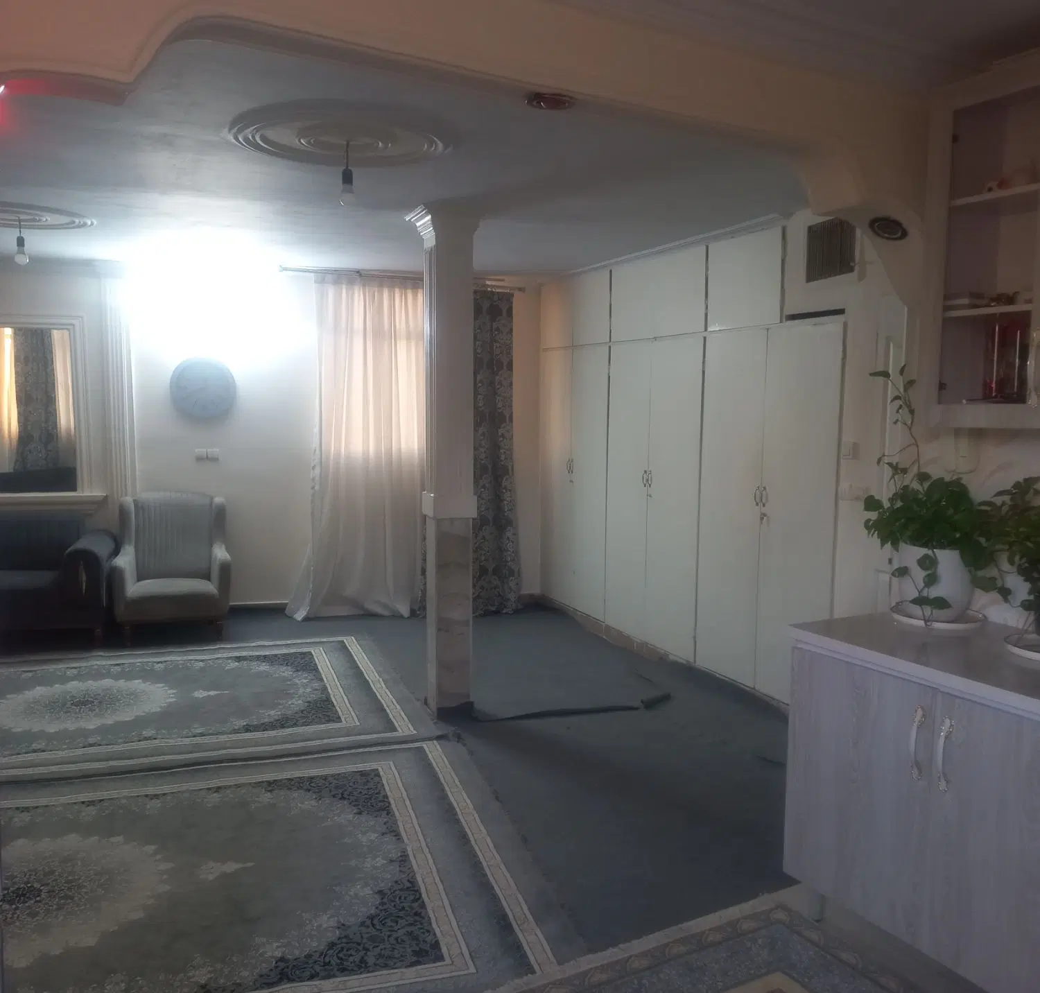 اجاره ۳طبقه دربستی ۱۰۰متری خ فدائیان اسلامشهر