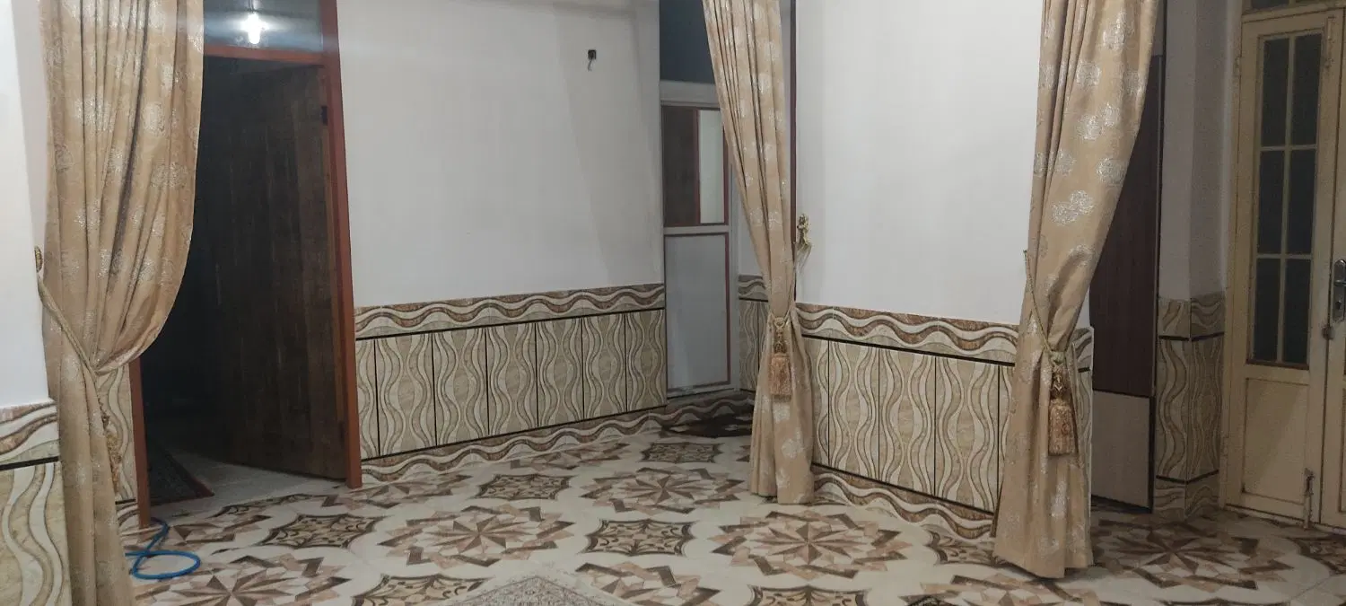 ۲۸۰متر زیربنا سازه بتنی نقشه پروانه پنج طبقه دارد