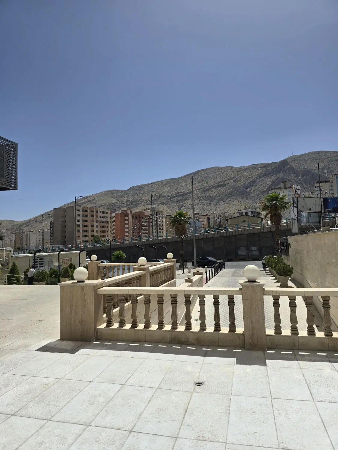 فروش تجاری فرهنگ شهر