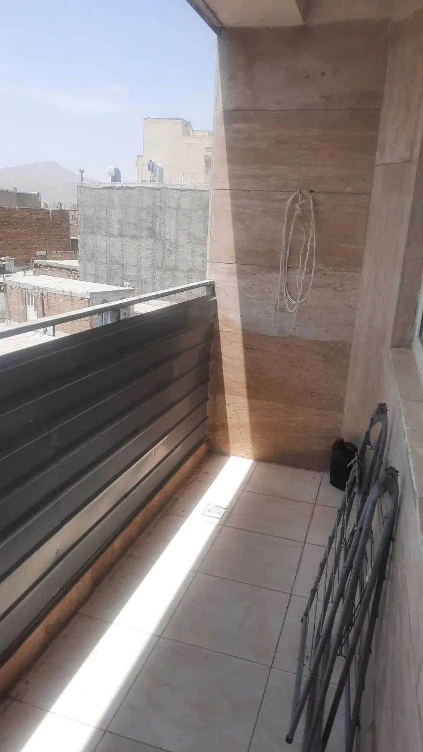 آپارتمان شهرک صنایع