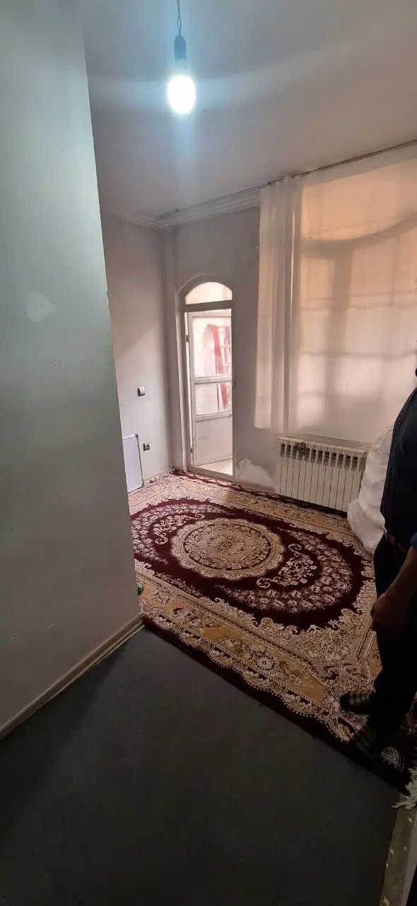 ۹۸ متری سندار تک واحدی