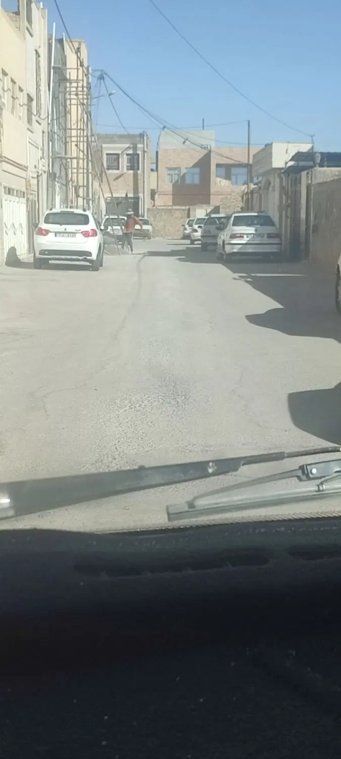 فروش فوری قطعه 200متری چهار دیواری