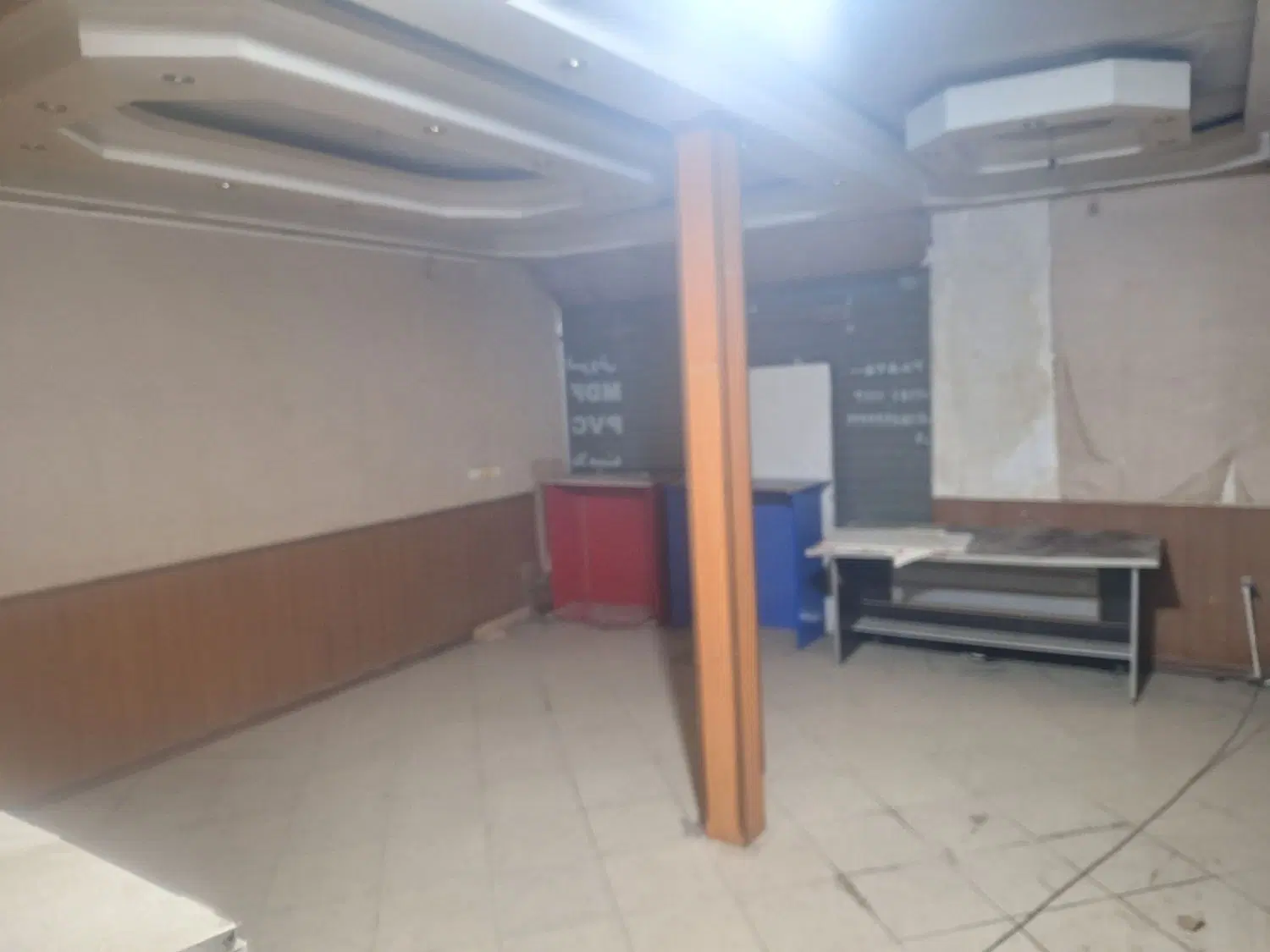 اجاره انبار ۵۰۰متری با خونه سرایداری ودفتر سالون