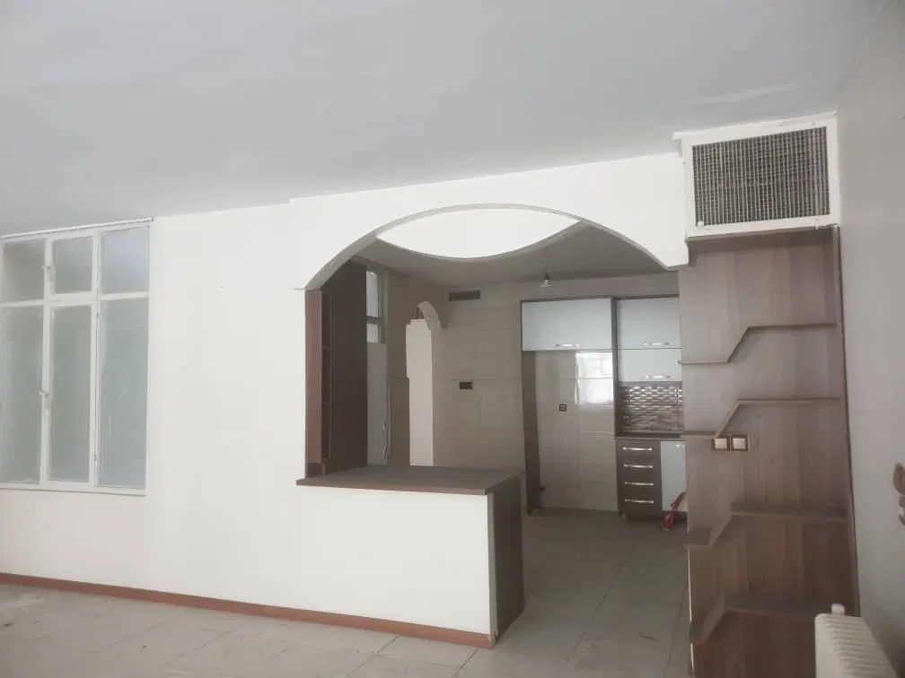 پاسداران زمرد ۱۳۰ متر ۳ خواب فول امکانات خوش نقشه